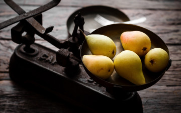 Картинка еда груши ржавые весы фрукты