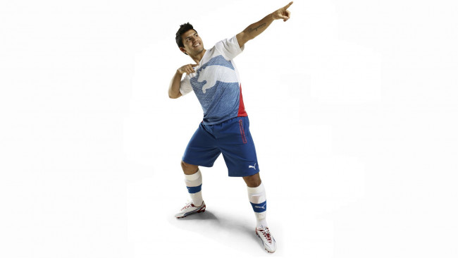 Обои картинки фото спорт, футбол, агуэро, новые, бутсы, 2012, sergio, aguero