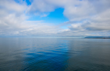 Картинка природа моря океаны горы горизонт море облака небо