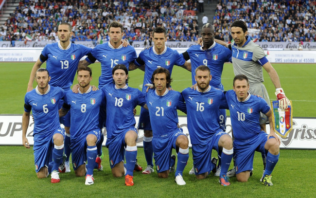 Обои картинки фото команда, италии, спорт, футбол, euro, 2012