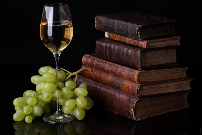 Обои картинки фото еда, натюрморт, книги, виноград, бокал, вино