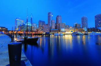 Картинка boston города огни ночного яхты здания причал набережная ночной город бостон гавань