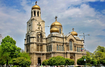 Картинка города православные церкви монастыри варна собор парк