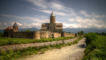 Картинка alaverdi+cathedral+georgia города -+православные+церкви +монастыри храм дорога