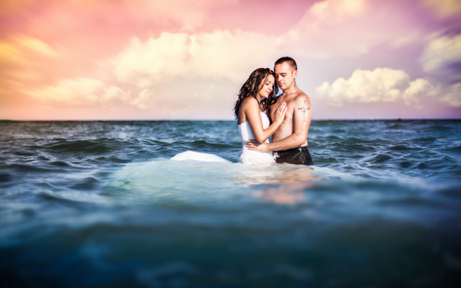 Обои картинки фото разное, мужчина женщина, пара, море, мокрые, любовь