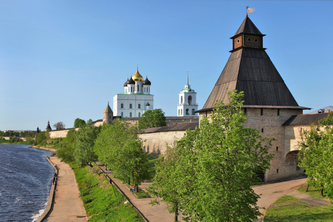 Обои картинки фото псков, города, - православные церкви,  монастыри, россия, город, кремль, крепость, башни, собор