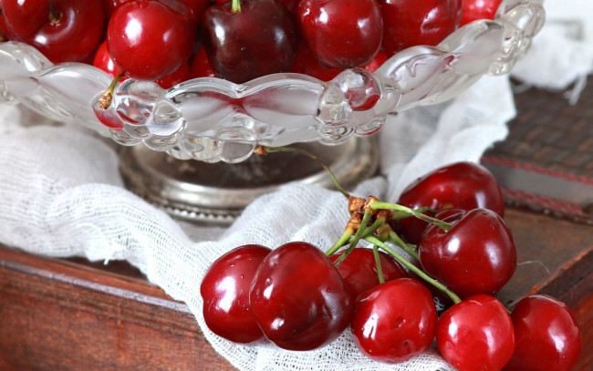 Обои картинки фото еда, вишня,  черешня, вишни, ягоды, лето, красные