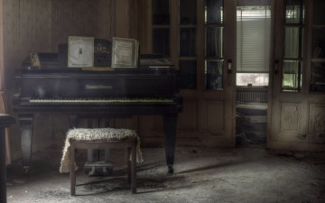 Картинка музыка -музыкальные+инструменты помещение дверь табурет пианино