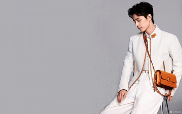 Картинка мужчины xiao+zhan актер костюм сумка