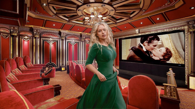 Обои картинки фото девушки, - блондинки,  светловолосые, кресла, зал, экран, блондинка, длинное, платье