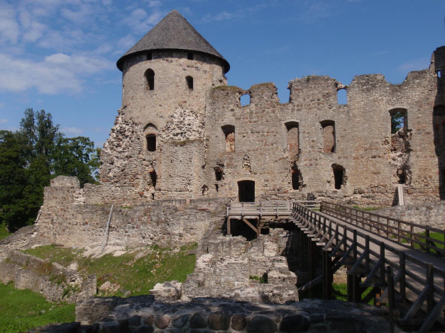 Обои картинки фото цесисский, замок, латвия, города, дворцы, замки, крепости