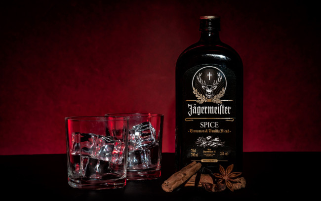 Обои картинки фото бренды, бренды напитков , разное, бутылка, ликера, jаgermeister
