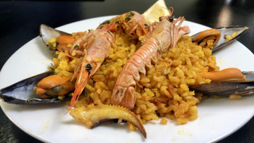 Картинка еда рыбные+блюда +с+морепродуктами паэлья креветки мидии рис
