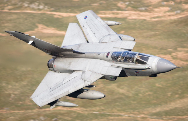 Обои картинки фото tornado gr4, авиация, боевые самолёты, истребитель