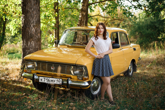 Обои картинки фото москвич- 412, автомобили, -авто с девушками, девушка, автомобиль, москвич-, 412