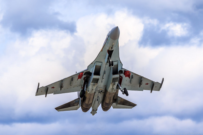 Обои картинки фото авиация, боевые самолёты, сухой, су35, ввс, россии, небо