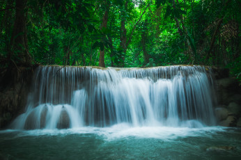 Картинка природа водопады водопад лес деревья красота