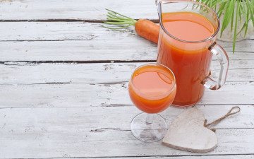 Картинка еда напитки сок морковь стакан кувшин сердечко