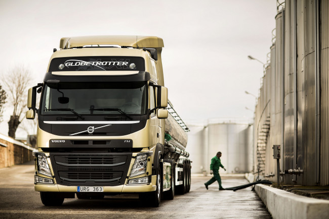 Обои картинки фото volvo, автомобили, trucks, швеция, грузовые, легковые, aktiebolaget