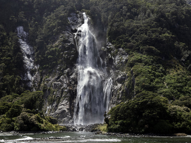 Обои картинки фото природа, водопады, водопад, fiordland, камни, новая, зеландия, скала