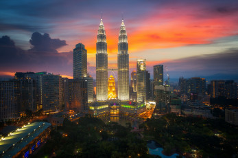 обоя twin tower, города, куала-лумпур , малайзия, башни, панорама