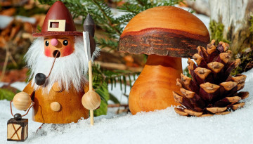 обоя праздничные, фигурки, гриб, шишка, снег