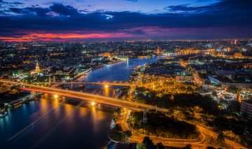обоя bangkok and chao phraya river, города, бангкок , таиланд, огни, ночь, панорама