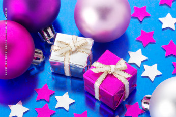Картинка календари праздники +салюты подарок коробка шар игрушка
