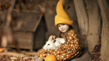 Картинка разное дети девочка кролик колпак