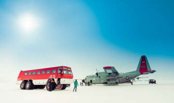 Картинка авиация военно-транспортные+самолёты прибытие в антарктиду author trey ratcliff зима южный полюс