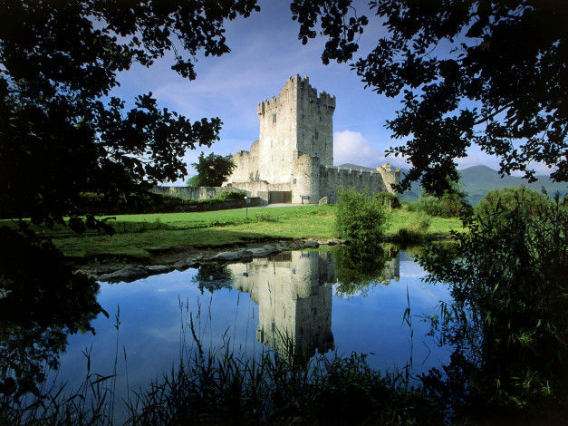 Обои картинки фото ross, castle, killarney, national, park, ireland, города