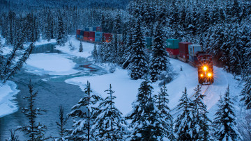 обоя техника, поезда, заснеженные, деревья, поезд, замерзшая, река, лес, зима, снег, контейнеры