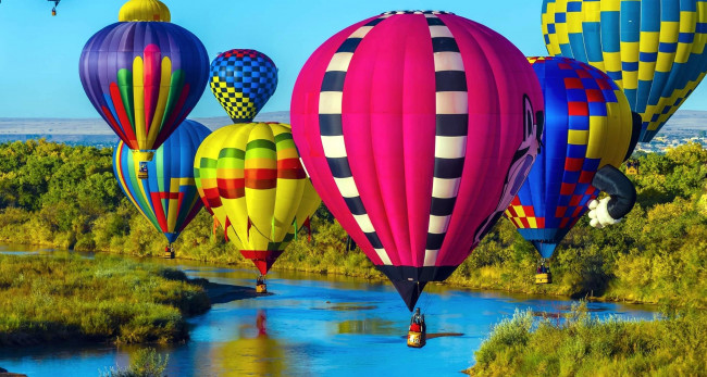 Обои картинки фото авиация, воздушные шары, полет, много, река