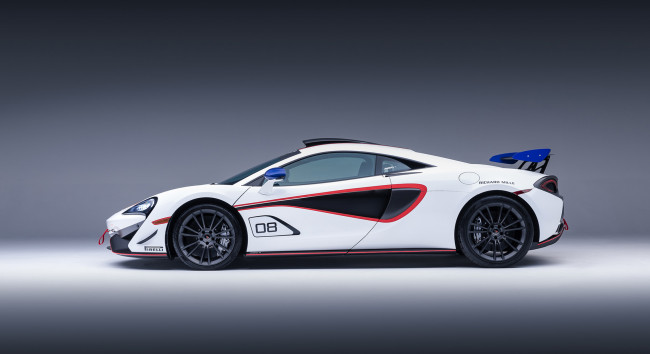 Обои картинки фото mclaren 570s gt4-mso x no8 white red and blue accents 2018, автомобили, mclaren, 570s, gt4-mso, x, no8, white, red, blue, accents, 2018