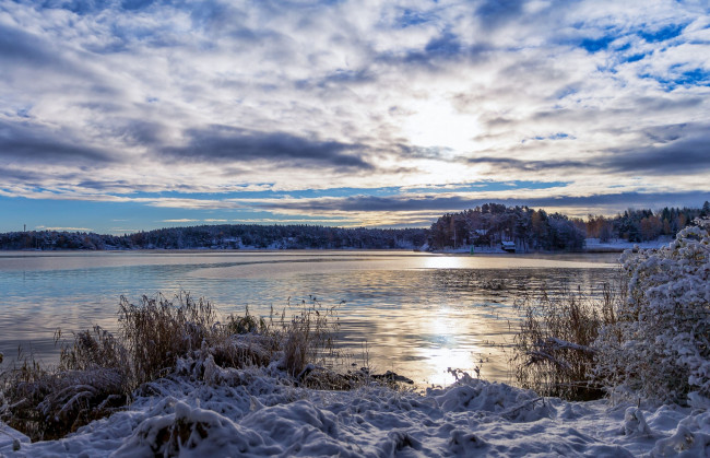 Обои картинки фото природа, побережье, зима, снег, балтийское, море, финляндия, облака