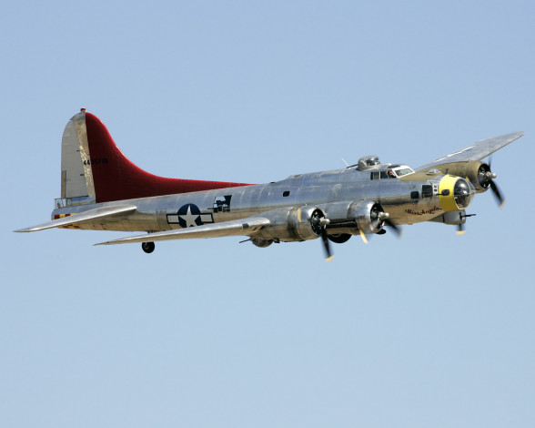 Обои картинки фото авиация, боевые, самолёты, miss angela, b-17g flying fortress