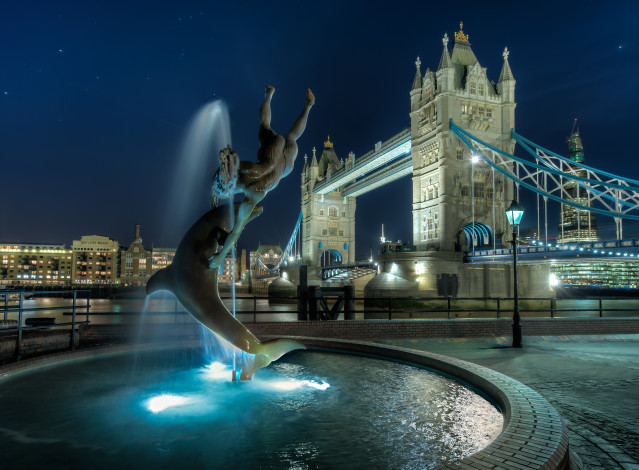 Обои картинки фото города, лондон, великобритания, фонтан, мост, ночь, англия, london