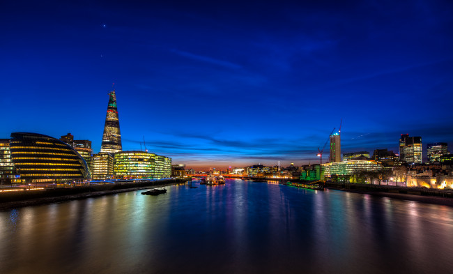 Обои картинки фото города, лондон, великобритания, англия, ночь, london, река, темза, огни, речная, гладь