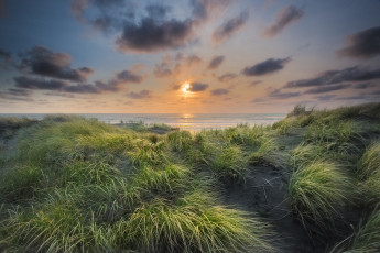 Картинка природа восходы закаты океан горизонт солнце тучи