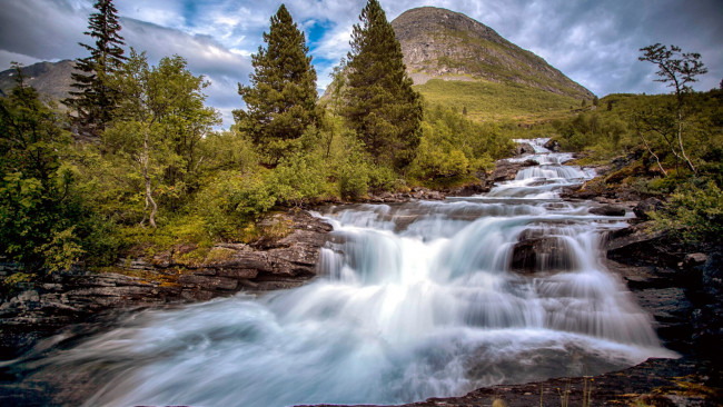 Обои картинки фото valdal foss waterfall, romsdalen, norway, природа, водопады, valdal, foss, waterfall