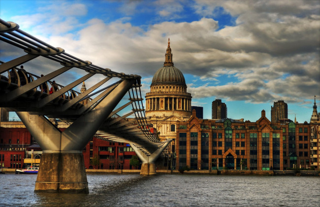 Обои картинки фото st, pauls, cathedral, города, лондон, великобритания, собор, мост, облака, london, здания, река, england