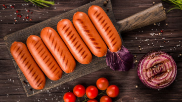 Картинка еда колбасные+изделия сосиски лук помидоры
