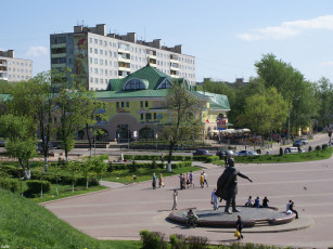 Картинка дмитров центр города памятники скульптуры арт объекты