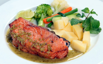 Картинка еда рыбные+блюда +с+морепродуктами картофель рыба брокколи