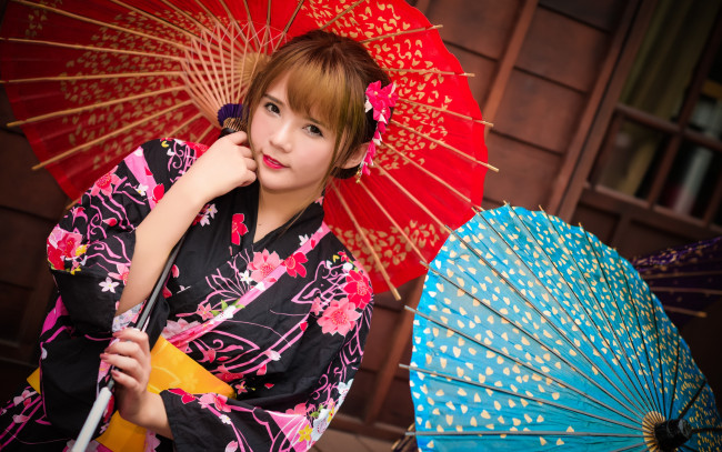 Обои картинки фото девушки, -unsort , азиатки, зонтики, девушка, кимоно, азиатка