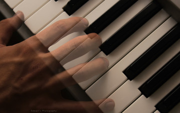 обоя музыка, -музыкальные инструменты, рука, клавиши