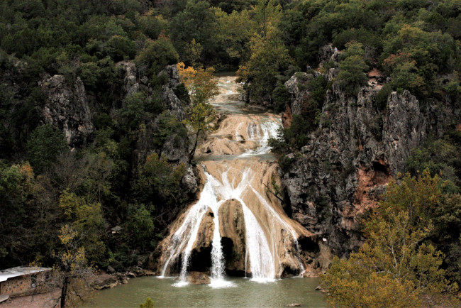 Обои картинки фото природа, водопады, поток, водопад, деревья, скалы