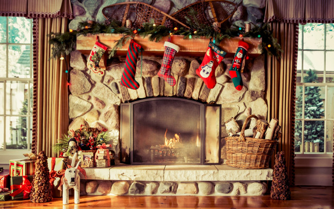 Обои картинки фото праздничные, новогодний очаг, корзина, камин, огонь