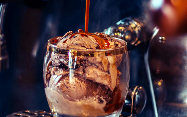 Обои картинки фото еда, мороженое,  десерты, шоколадное
