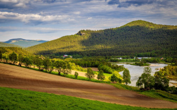 Картинка природа пейзажи луга леса домики норвегия горы река поля dovre деревья